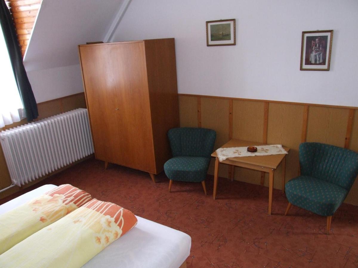 Revesz Vendeghaz Hotel Harkany Room photo