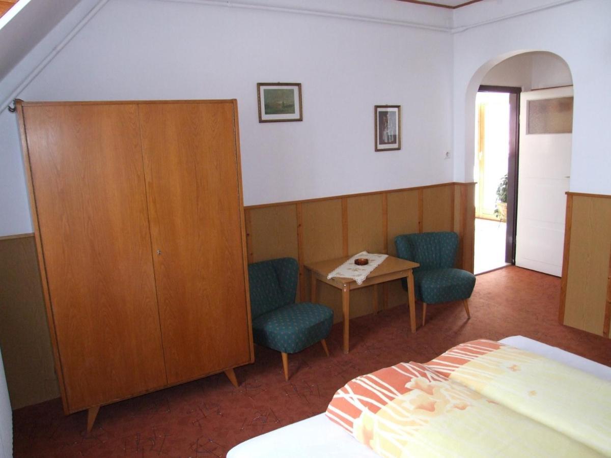 Revesz Vendeghaz Hotel Harkany Room photo